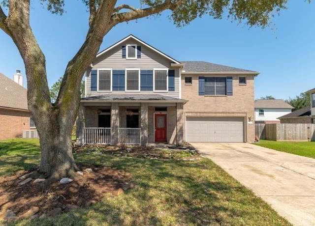 Property at 901 Bay Area Blvd, League City, TX 77573, 5 beds, 2.5 baths