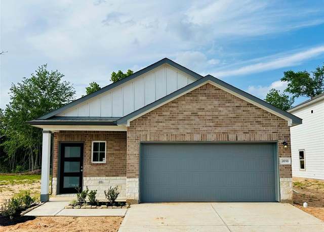 Property at 2033 Caney Creek Ct, Conroe, TX 77301, 3 beds, 2 baths