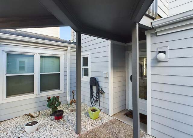 Property at 1001 Cape Velero Dr Unit D, Rockport, TX 78382, 1 bed, 1 bath