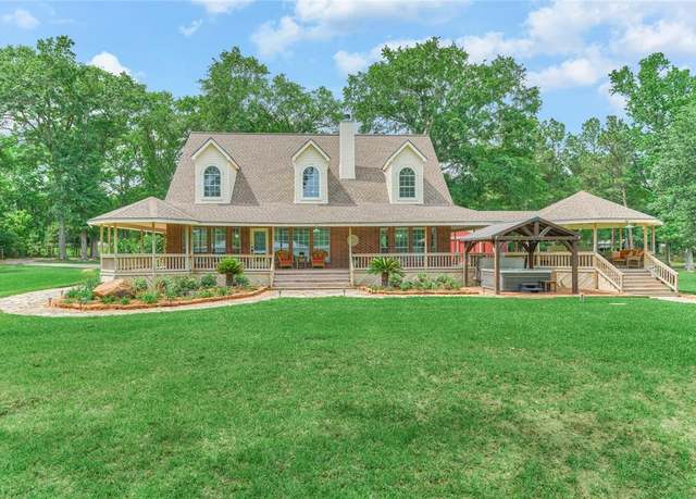Property at 15050 Lake Paula Dr, Willis, TX 77318, 4 beds, 4 baths