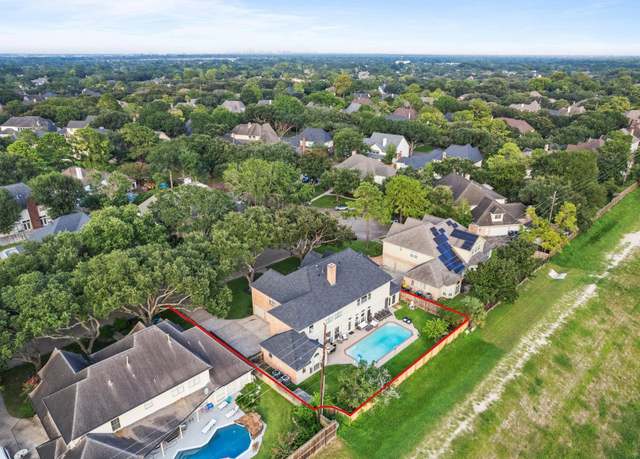 Property at 1626 Kings Castle Dr, Katy, TX 77450, 5 beds, 4 baths