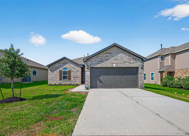 Property at 13927 Katlin Rd, Conroe, TX 77306, 4 beds, 2.5 baths