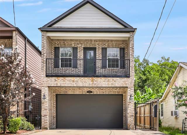 Property at 5406 Darling St Unit A, Houston, TX 77007, 3 beds, 2.5 baths