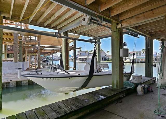 Property at 303 Tahiti Rd, Tiki Island, TX 77554, 3 beds, 2 baths