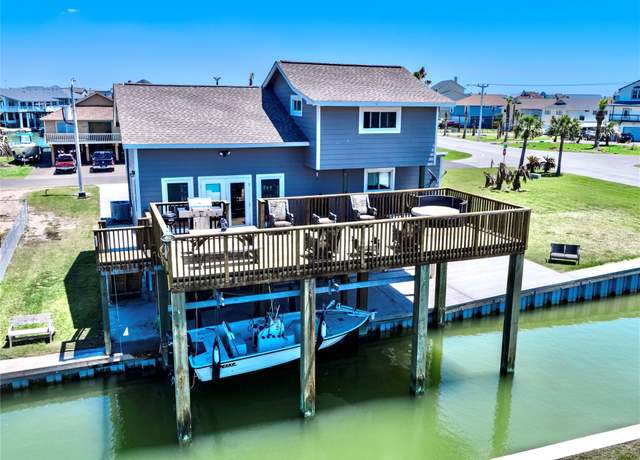 Property at 303 Tahiti Rd, Tiki Island, TX 77554, 3 beds, 2 baths