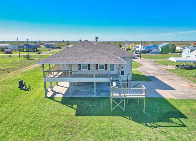 Property at 1709 County Road 441d, Brazoria, TX 77422, 3 beds, 2 baths