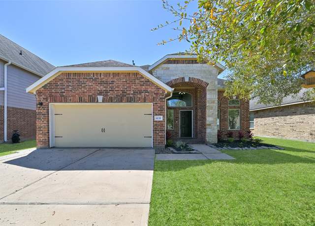 Property at 6135 Carnaby Ln, Rosenberg, TX 77471, 4 beds, 3.5 baths