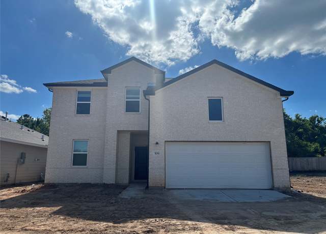 Property at 506 Monarch Trl, Huntsville, TX 77340, 4 beds, 3 baths