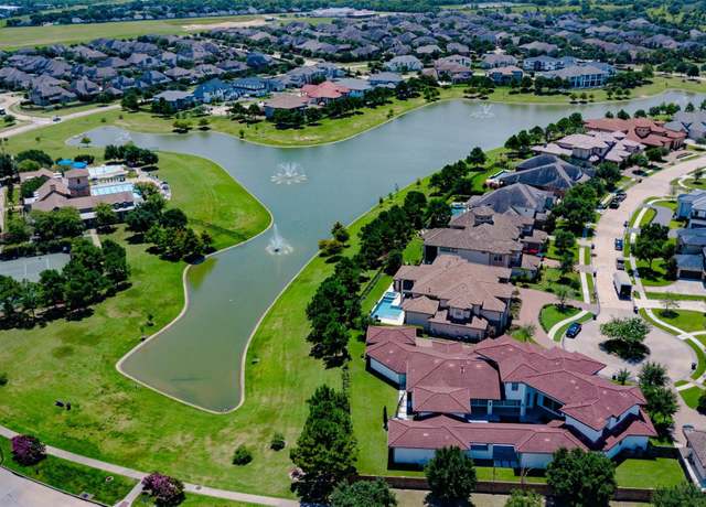 Property at 10918 Menaggio Ct, Richmond, TX 77406, 4 beds, 3.5 baths