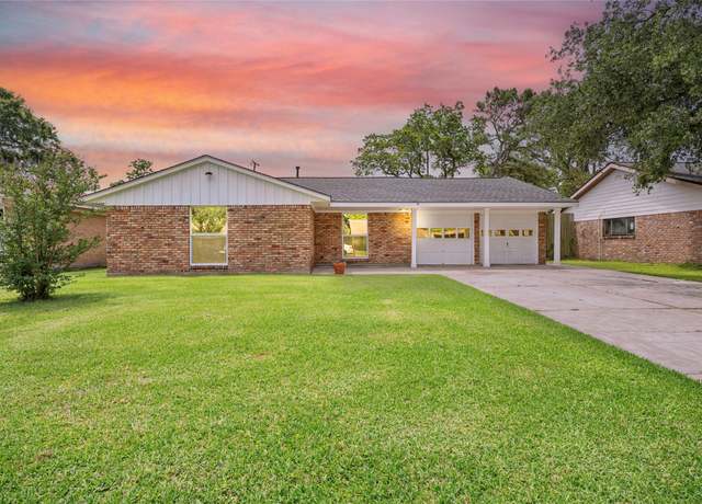 Property at 2113 22nd Ave N, Texas City, TX 77590, 3 beds, 2 baths