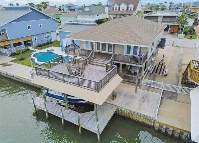 Property at 214 Bora Bora Dr, Tiki Island, TX 77554, 3 beds, 2 baths