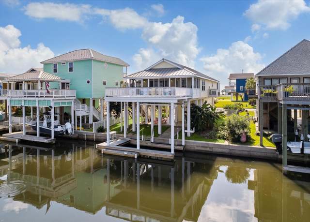 Property at 22206 Cantina Dr, Galveston, TX 77554, 3 beds, 2 baths