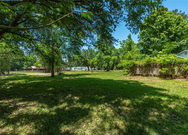 Property at 705 S Holly Ave, Cleveland, TX 77327
