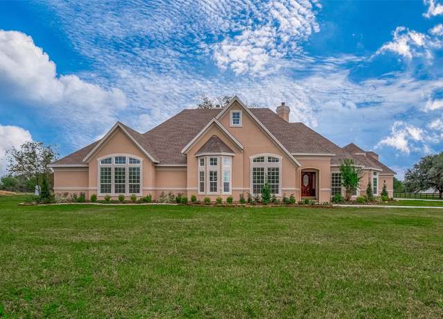 Property at 1810 Mccrary Rd, Richmond, TX 77406, 4 beds, 4.5 baths