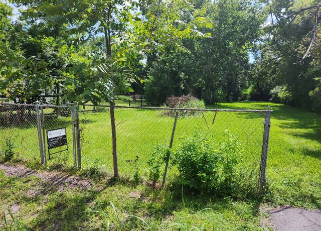 Property at 7202 Los Angeles St, Houston, TX 77016
