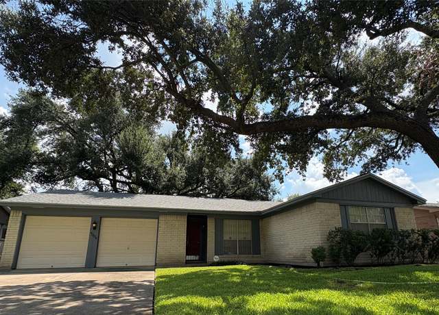 Property at 9006 Winding River Dr, Houston, TX 77088, 4 beds, 2 baths