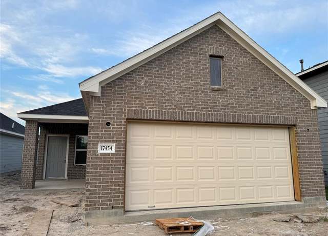 Property at 17454 Wigeon Way Dr, Humble, TX 77396, 4 beds, 2 baths