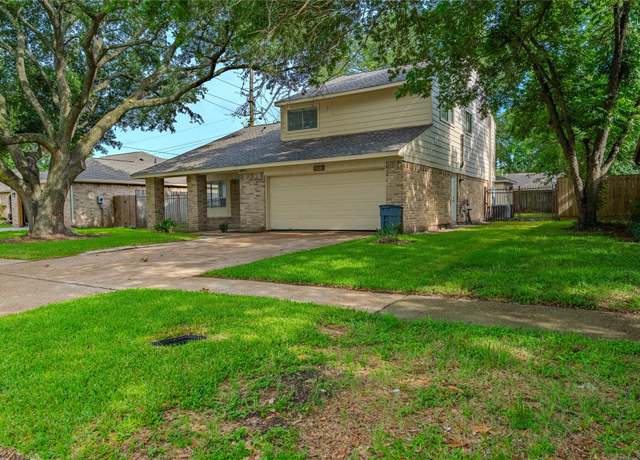Property at 6507 Desert Rose Ln, Houston, TX 77086, 3 beds, 2.5 baths