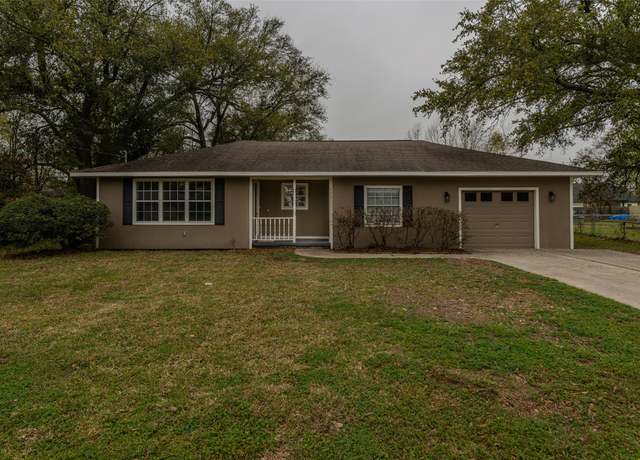 Property at 895 Morning Glory Dr, Bridge City, TX 77611, 3 beds, 2 baths