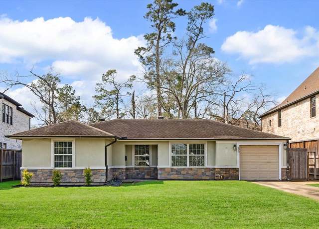 Property at 1625 Pine Chase Dr, Houston, TX 77055, 3 beds, 2 baths