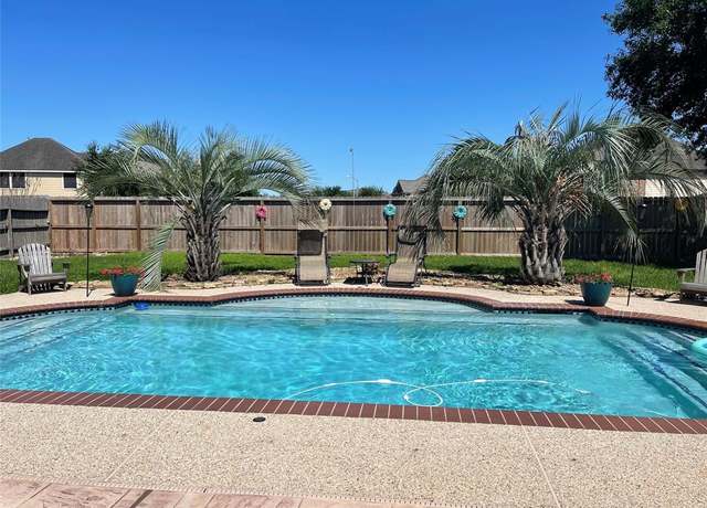 Property at 2437 Piney Point Dr, Deer Park, TX 77536, 4 beds, 3.5 baths