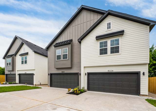 Property at 8122 Corinth St, Houston, TX 77051, 3 beds, 3 baths