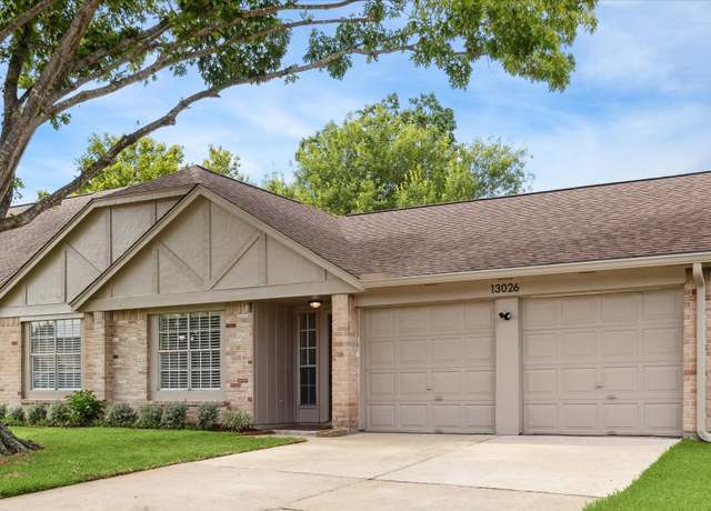 Property at 13026 Huntleigh Way, Sugar Land, TX 77478, 3 beds, 2 baths