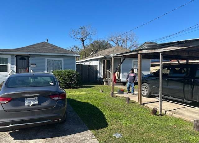 Property at 2401 Abernathy St, Houston, TX 77026, 2 beds, 1 bath
