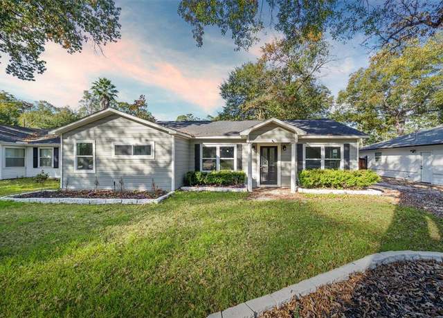 Property at 1034 W 43rd St, Houston, TX 77018, 3 beds, 2 baths