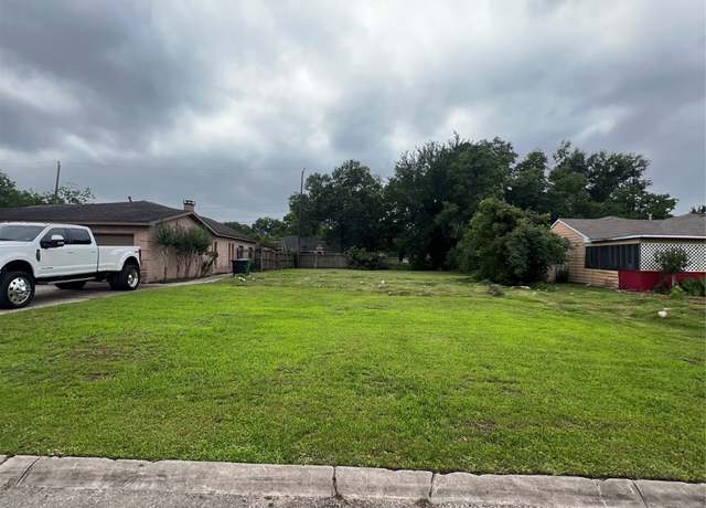 Property at 5230 Stuyvesant Ln, Houston, TX 77021