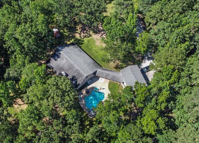 Property at 5222 Ranch Hill Dr, Magnolia, TX 77354, 3 beds, 3 baths