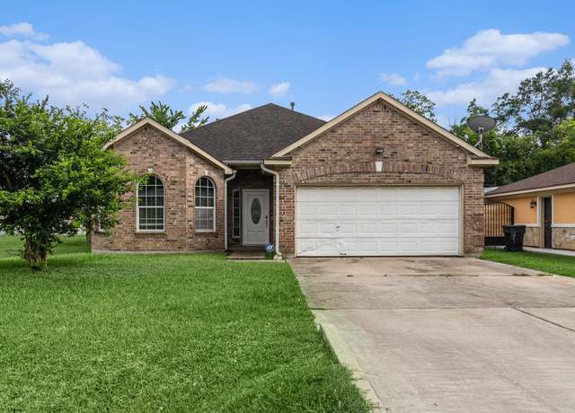 Property at 8318 Winthrop St, Houston, TX 77075, 3 beds, 2 baths