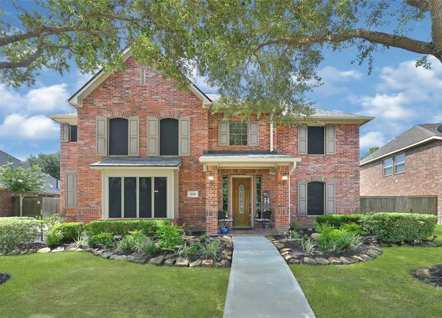 Property at 5806 Wilton St, Pearland, TX 77584, 4 beds, 3.5 baths