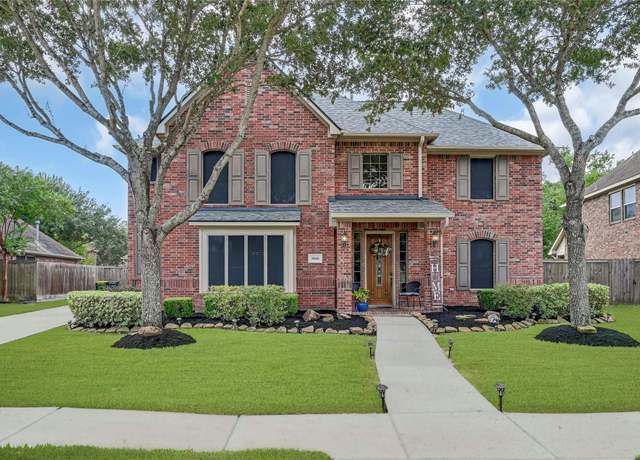 Property at 5806 Wilton St, Pearland, TX 77584, 4 beds, 3.5 baths
