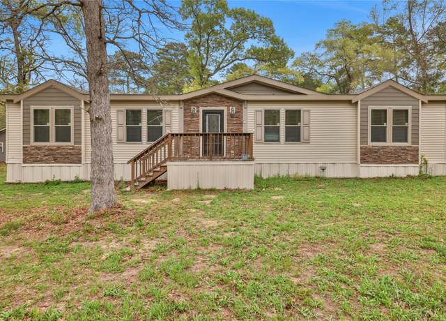 Property at 15853 Grand Flower Rd, Plantersville, TX 77363, 5 beds, 3.5 baths