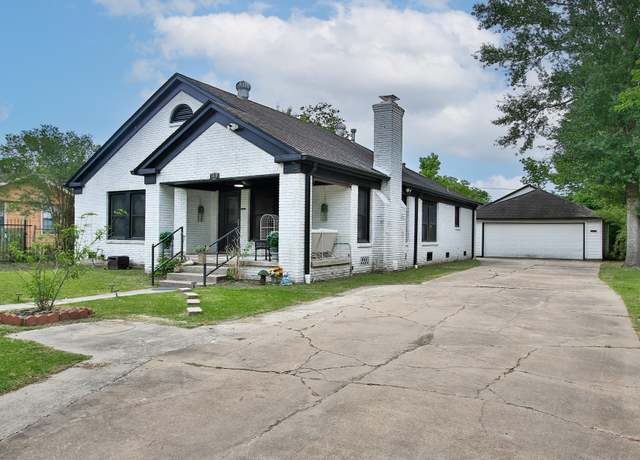 Property at 7010 Kinney St, Houston, TX 77087, 3 beds, 2 baths