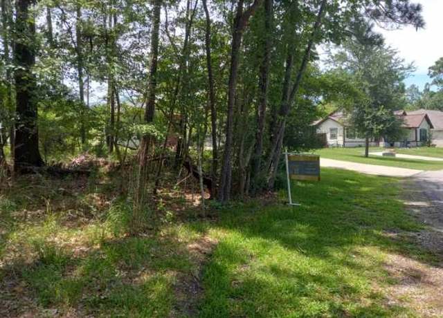 Property at 136 S Pine Harbour Dr, Coldspring, TX 77331