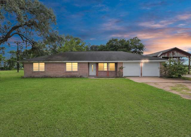 Property at 2990 Fm 1163 Rd, El Campo, TX 77494, 3 beds, 2 baths