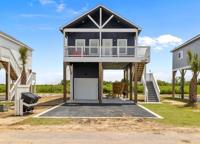 Property at 1072 Johnson Rd, Gilchrist, TX 77617, 2 beds, 2 baths