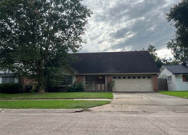 Property at 2718 Raspberry Ln, Pasadena, TX 77502, 4 beds, 2.5 baths