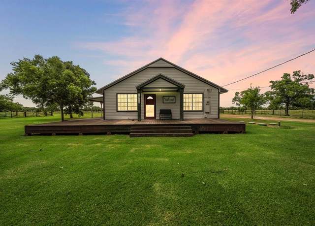 Property at 1911 County Road 159, Alvin, TX 77511, 3 beds, 2 baths