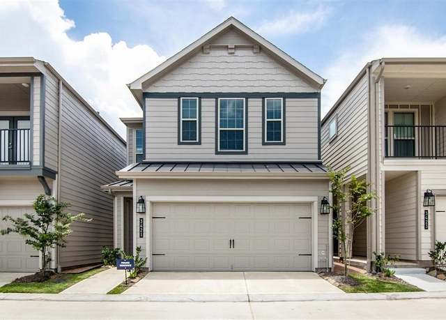 Property at 3421 Avondale View Dr, Houston, TX 77025, 3 beds, 2.5 baths