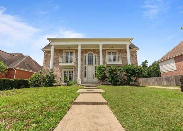 Property at 18023 Fernbluff Dr, Spring, TX 77379, 4 beds, 3.5 baths