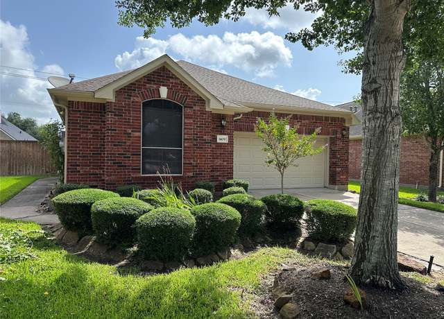 Property at 1409 Capri Place Ln, Pearland, TX 77581, 2 beds, 2 baths
