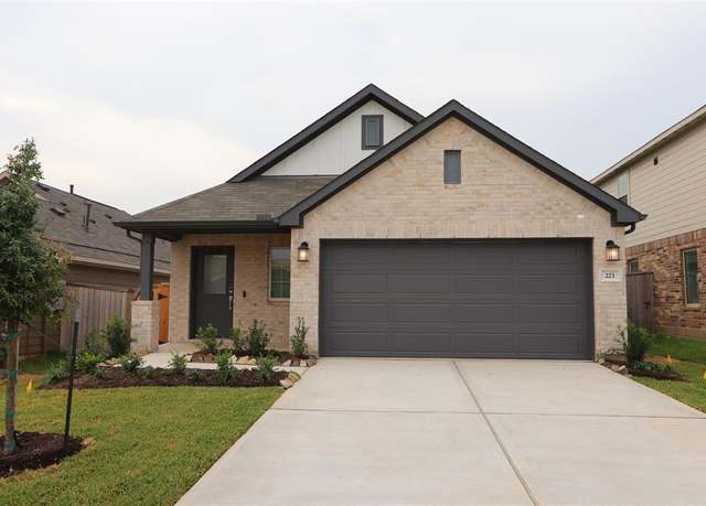 Property at 223 River Grove St, Willis, TX 77378, 4 beds, 2 baths