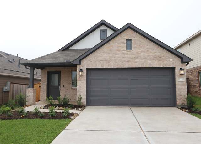 Property at 223 River Grove St, Willis, TX 77378, 4 beds, 2 baths