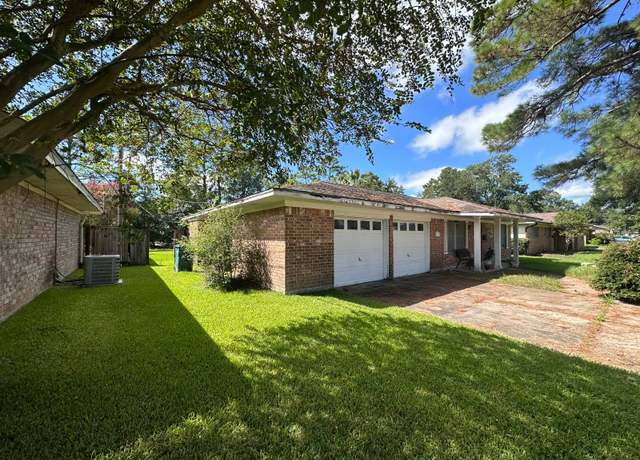 Property at 6285 Daisy Dr, Beaumont, TX 77706, 3 beds, 2 baths
