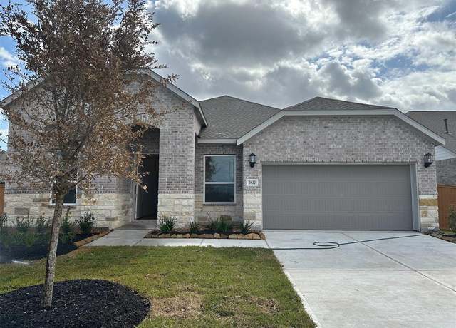 Property at 5363 Pompano Loop, Baytown, TX 77521, 4 beds, 3 baths