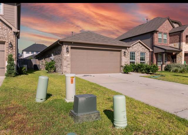 Property at 1807 Cypress Canyon Trl, Conroe, TX 77301, 3 beds, 2.5 baths