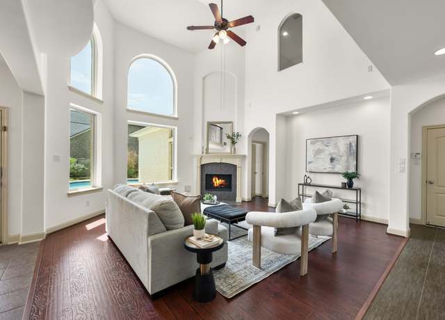 Property at 4603 Red Hawk Ct, Sugar Land, TX 77479, 5 beds, 5.5 baths